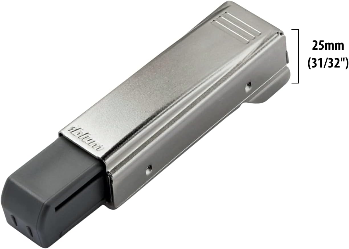 مفصلة بلوم 973A0500.01x4 973A Blumotion ذات الذراع المستقيمة والمغطاة بالكامل للأبواب، مطلية بالنيكل (عبوة من 4 قطع) 