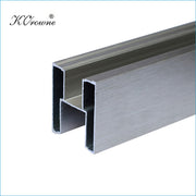 Perfil superior para cabina de inodoro RG-49