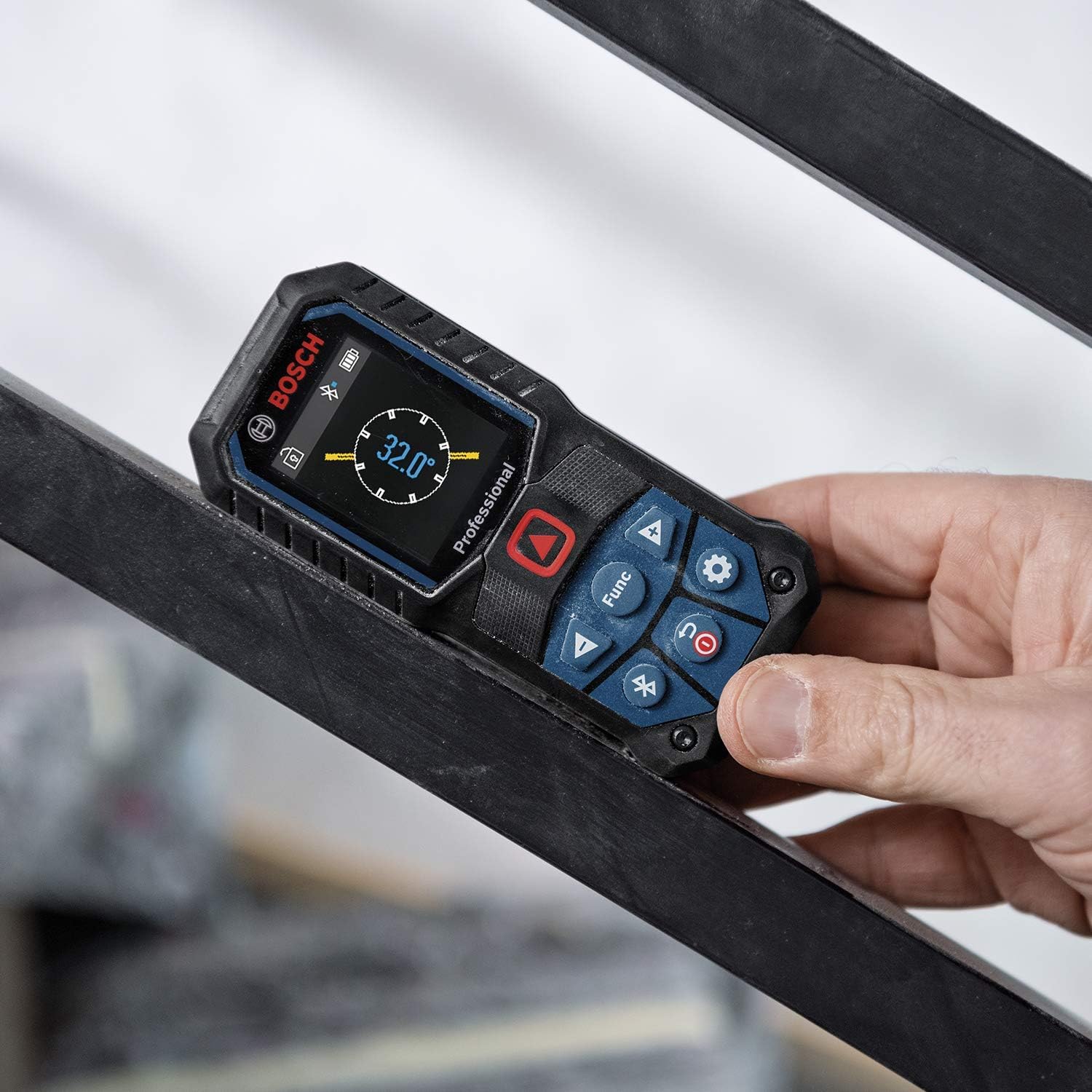 Bosch Professional Laser Measure Glm 50-27 C (Range: Up To 50M, Robust, Ip65, Data Transfer Via Bluetooth, 2X Aa Batteries, Hand Strap, Pouch)