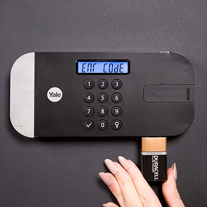 خزنة ييل الآلية ذات الأمان الأقصى (احترافية) YSEM-520-EG1 (أسود/أبيض) 36×52 سم 