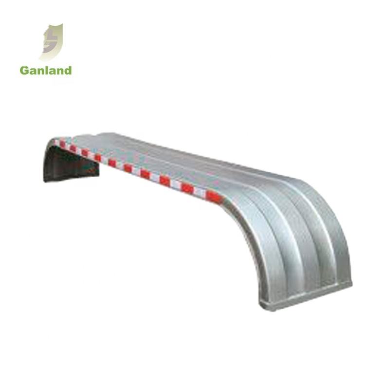 GL-23154 Factory Supply New 3 Axle Steel Fenders for Dongfeng & Jiefang Truck Models Trailer Model