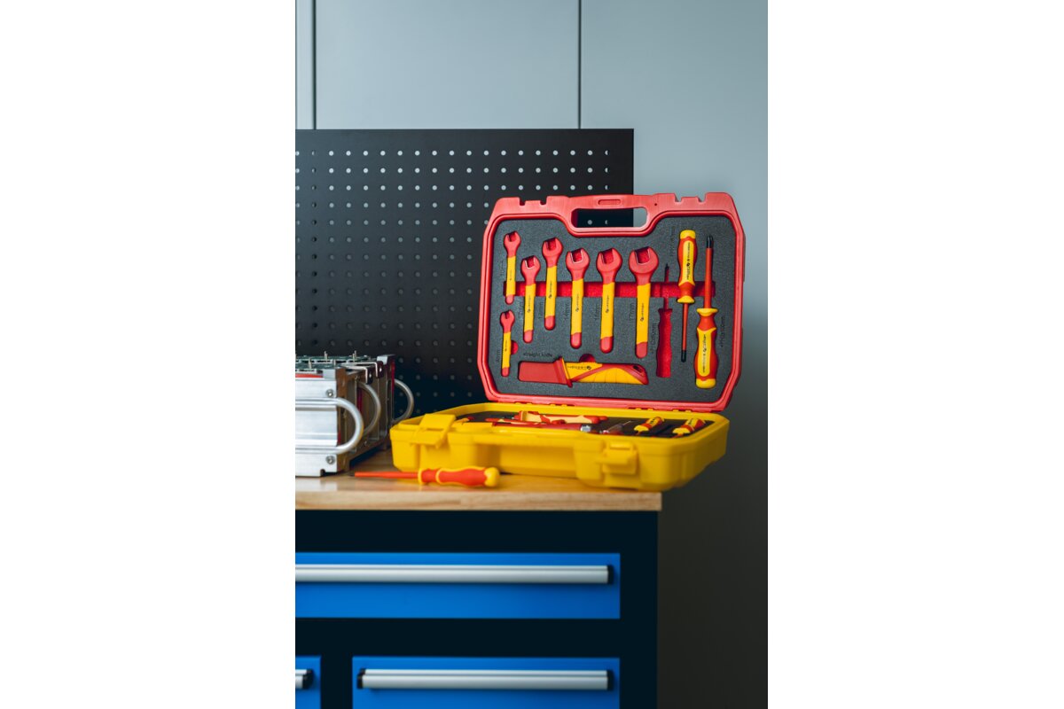 Hogert Insulated tool set 1000 V, 25 pcs.