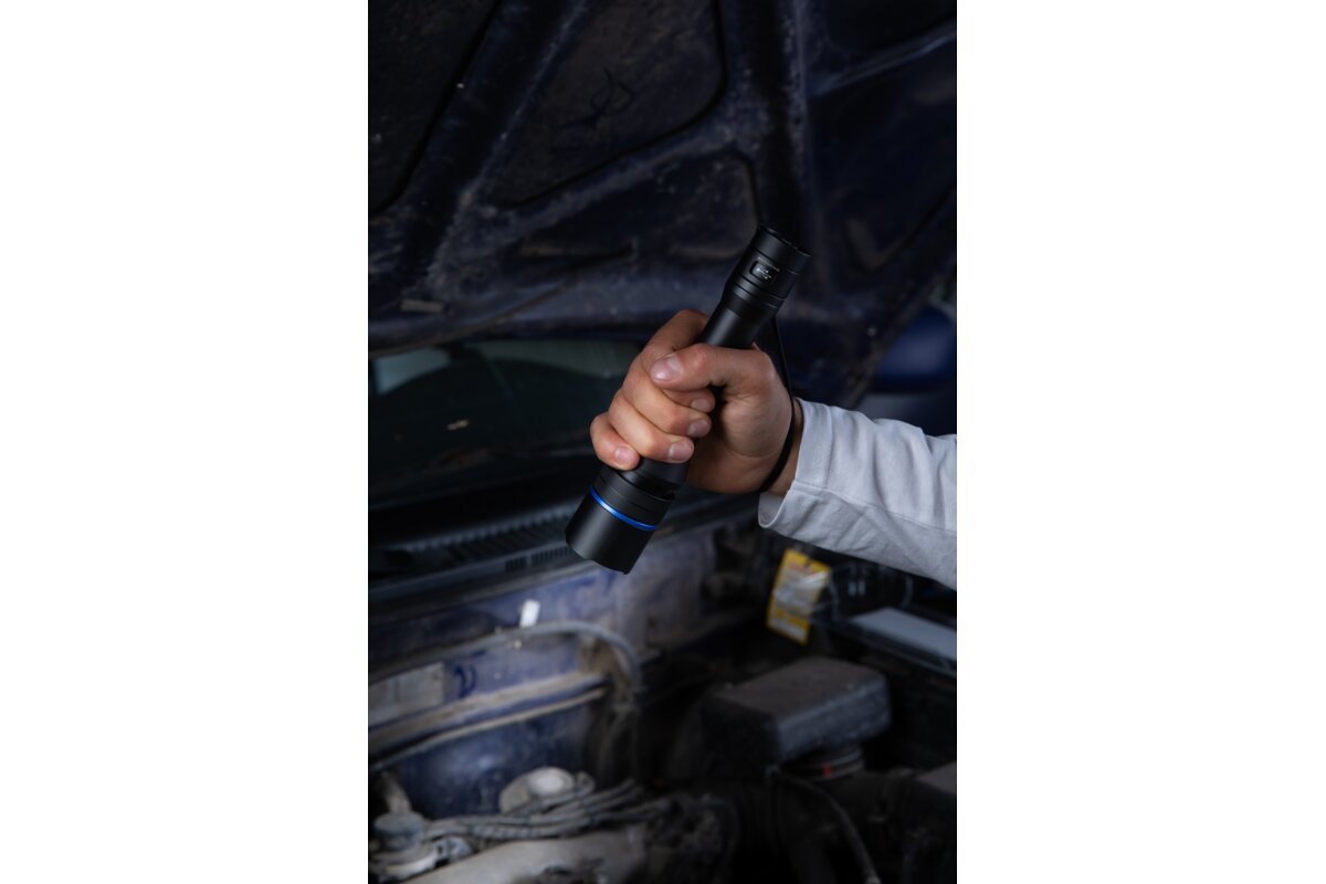 Hogert Flashlight 3100 lm