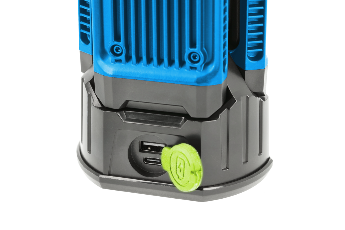Hogert Battery floodlight set with tripod