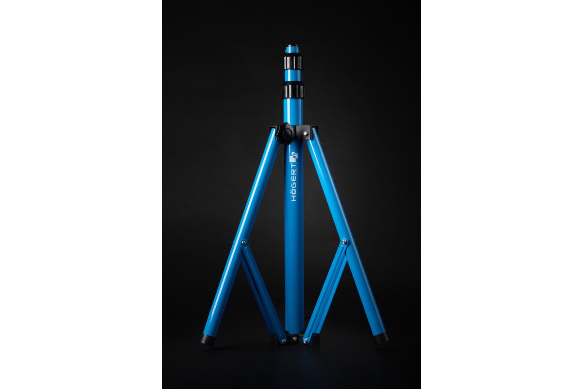 Two-arm tripod for floodlights
