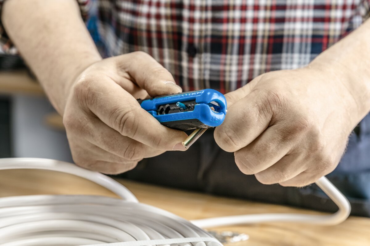 Wire stripper  0.5-6.0 mm2