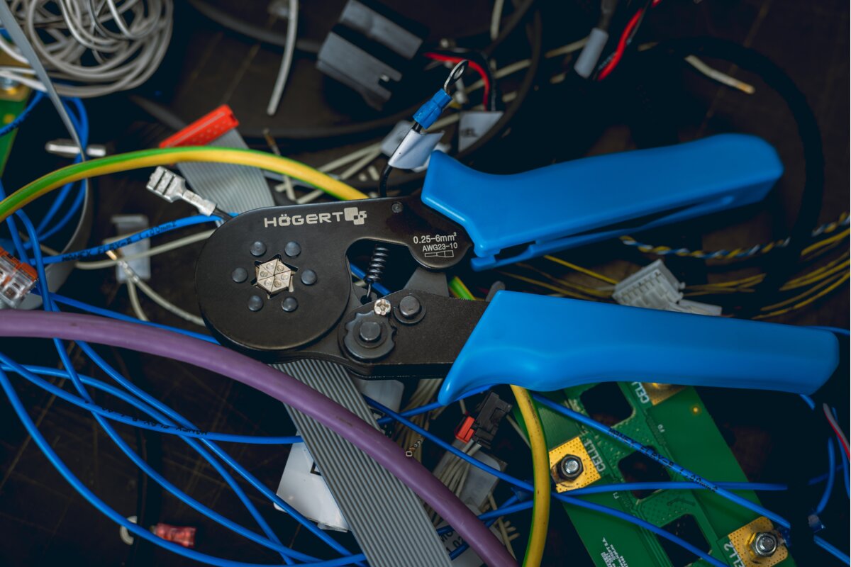 Hogert Crimping pliers for thin-walled ferrules