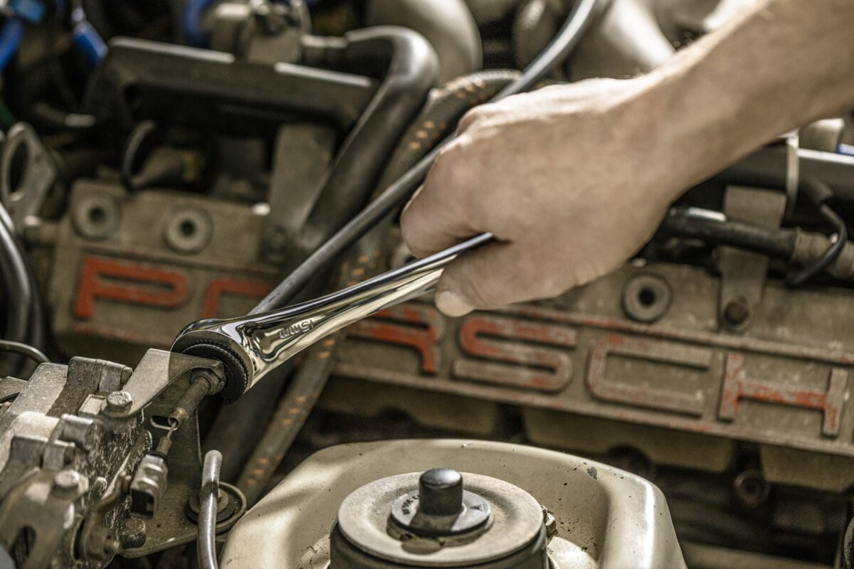 Semi-open wrench with ratchet 10 mm