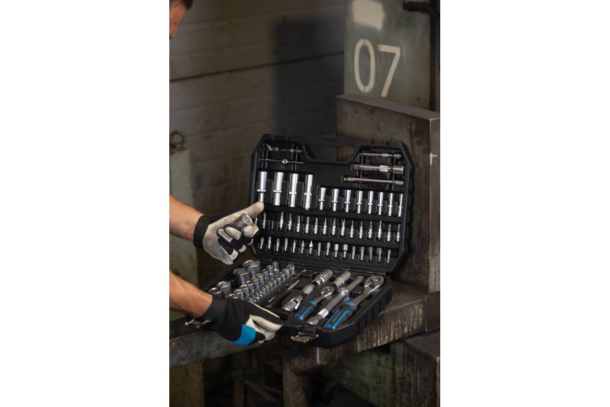 Tool set 95 pcs, CrV steel, ratchet handle 72 T ��