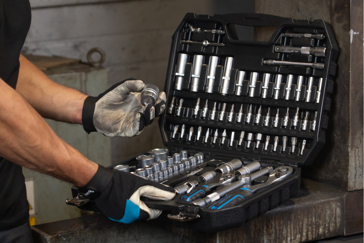 Tool set 95 pcs, CrV steel, ratchet handle 72 T ��