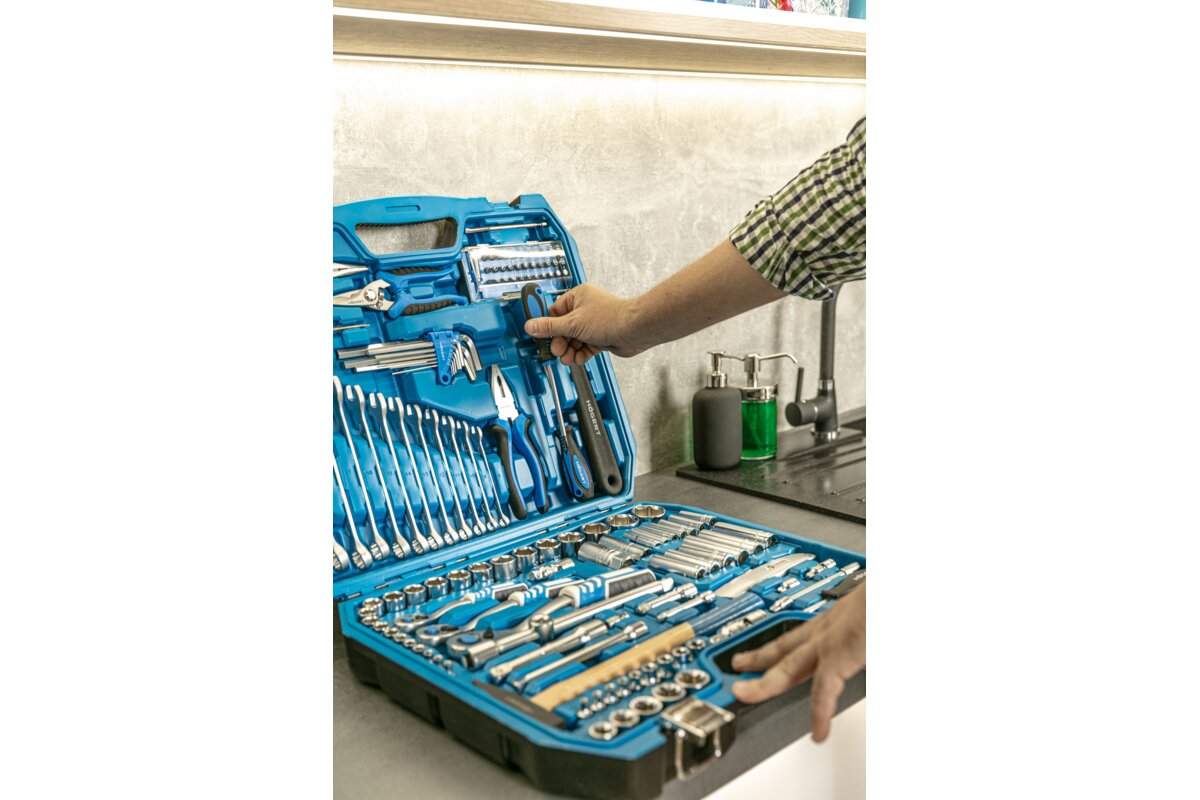 Toolkit 131 pcs., 1/2?, 3/8? 1/4