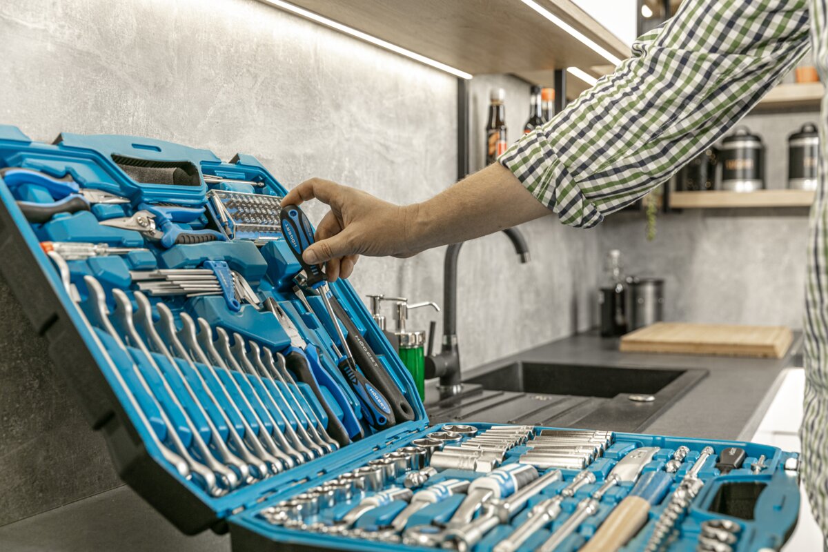 Toolkit 131 pcs., 1/2?, 3/8? 1/4