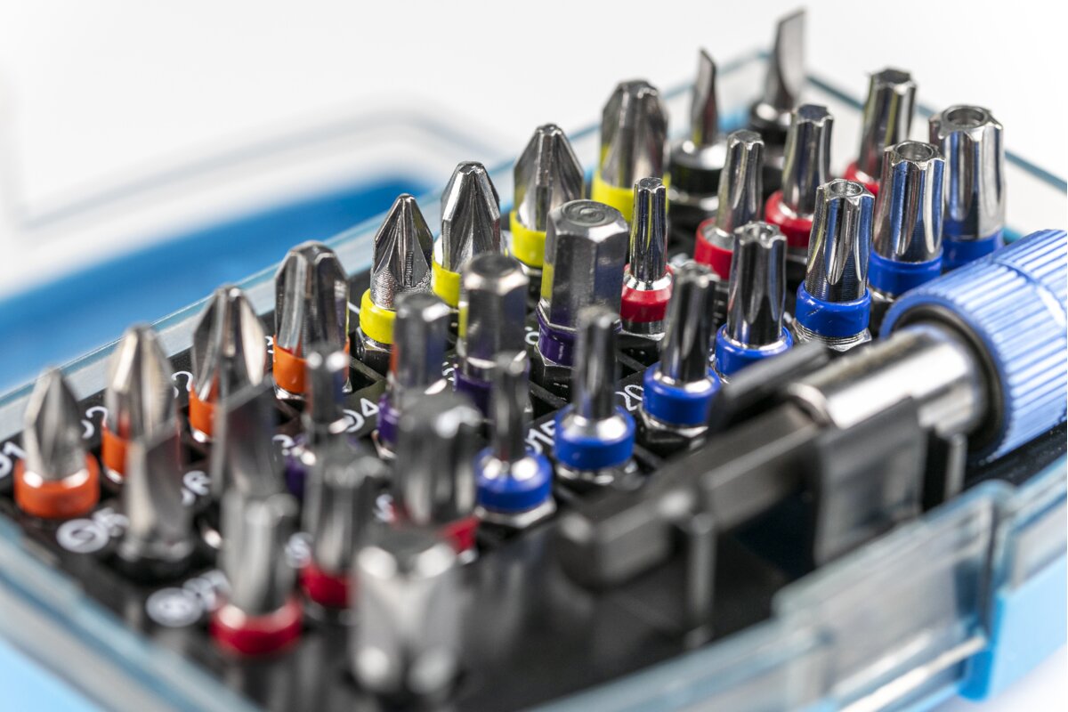 Hogert 32-piece screwdriver bits set, S2 steel