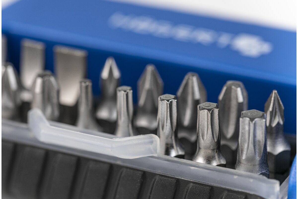 Hogert 17-piece screwdriver bits set
