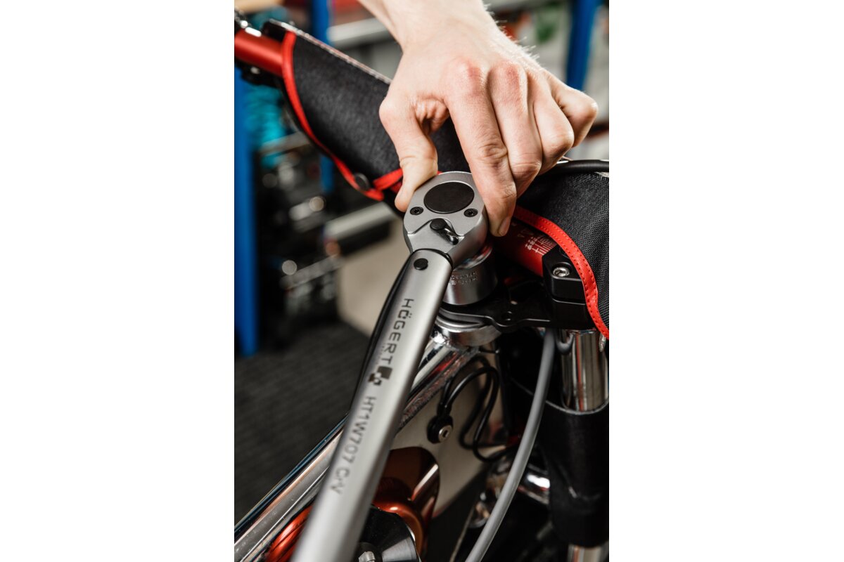 Torque wrench 1/2?, 42-210Nm