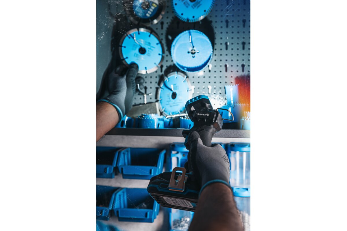 Hogert 18 V FLASHLIGHT