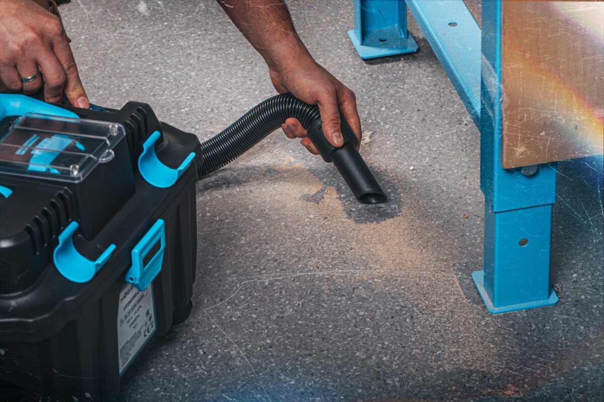 Hogert Brushless Suitcase Vacuum Cleaner 18V