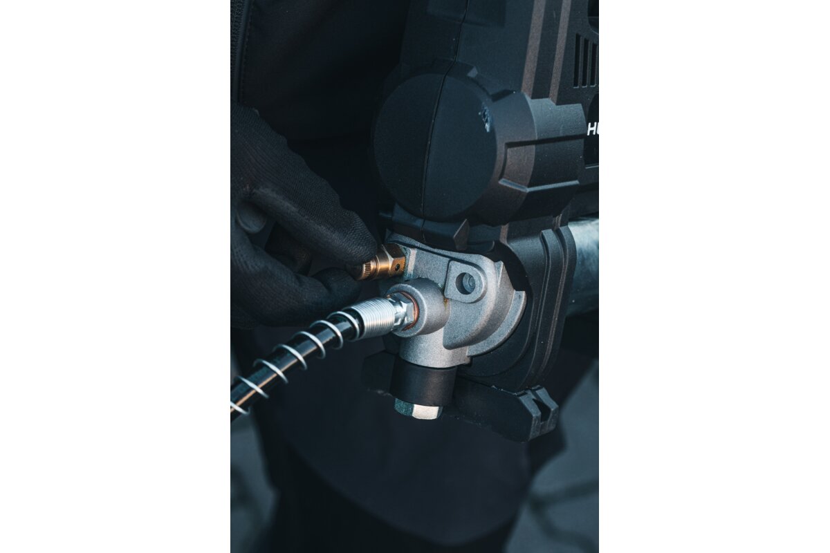 Hogert 18V cordless lubricator