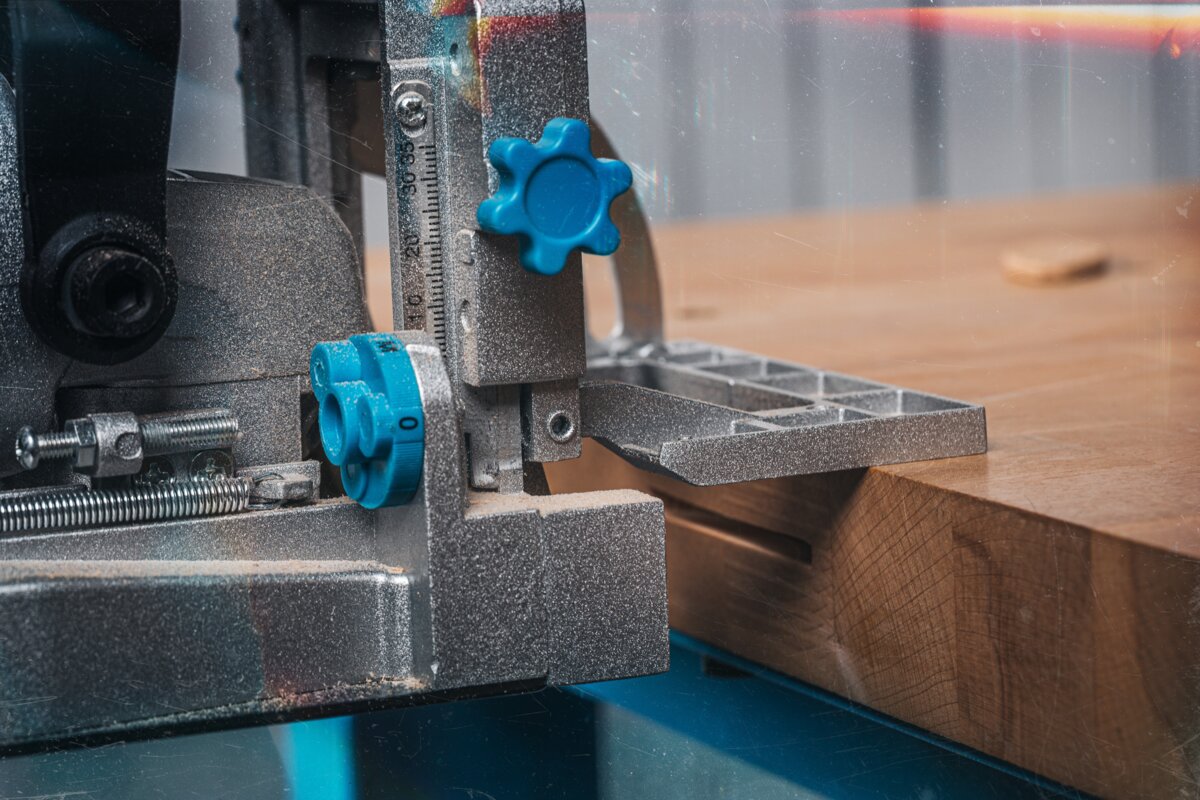 Hogert Milling machine for carpentry joints 18V