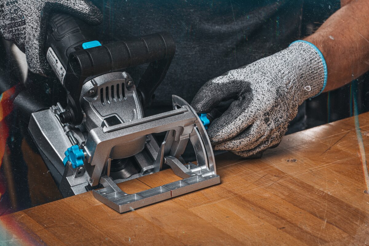 Hogert Milling machine for carpentry joints 18V