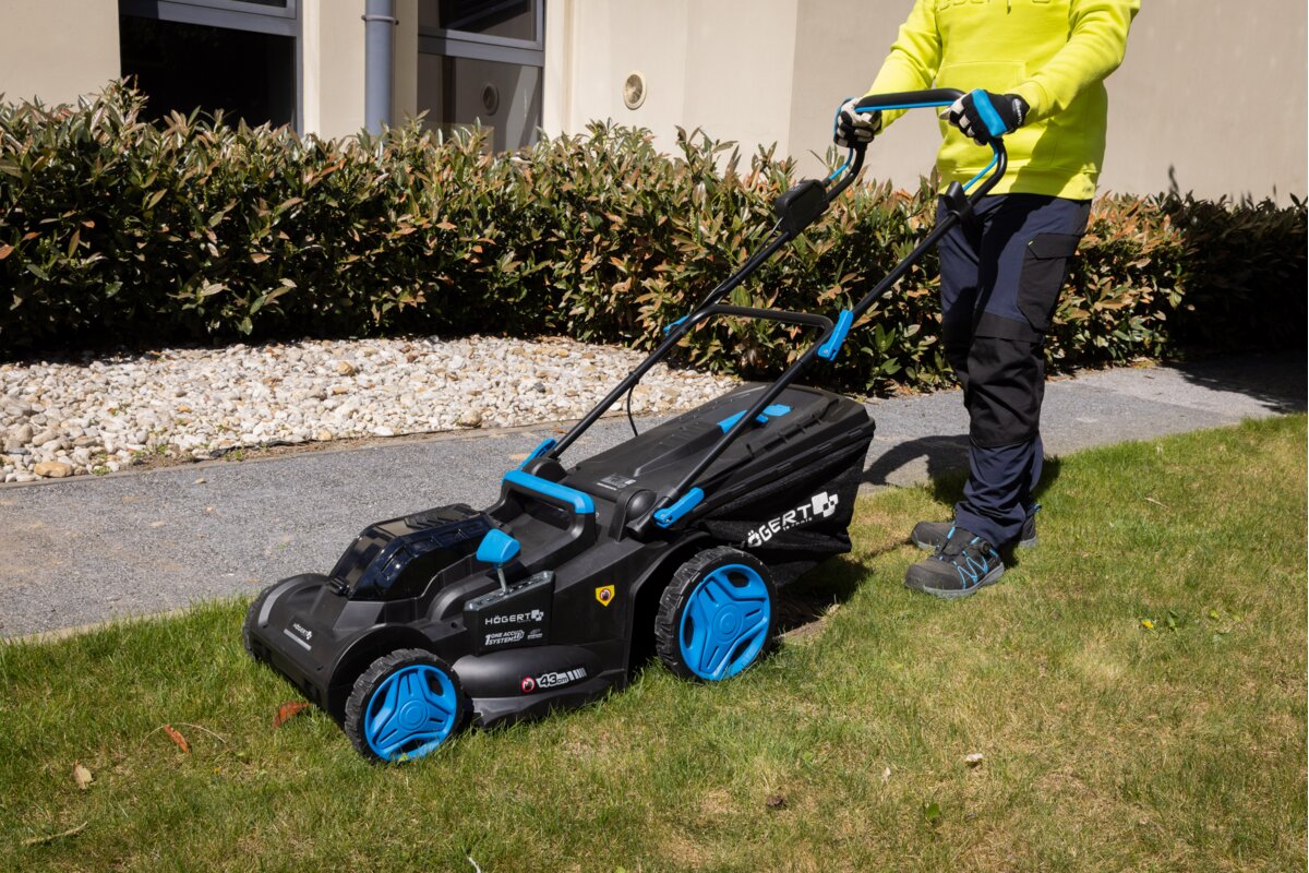 Hogert Brushless cordless lawnmower 43 cm 2x18V