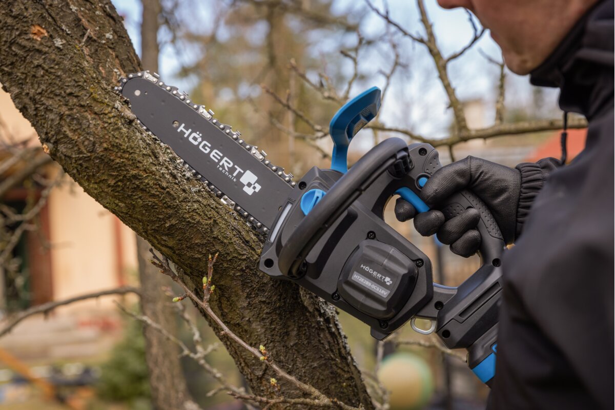 Hogert Brushless Compact Chainsaw 18V