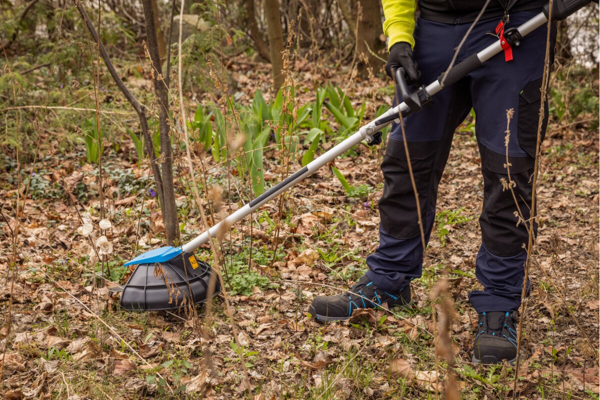 Hogert Brushless cordless scythe 18V