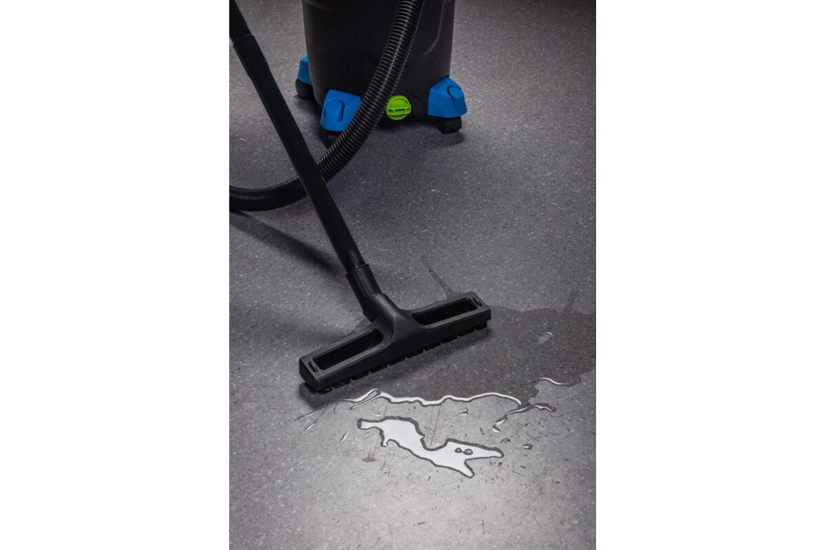 Wet and dry universal vacuum cleaner 20 l