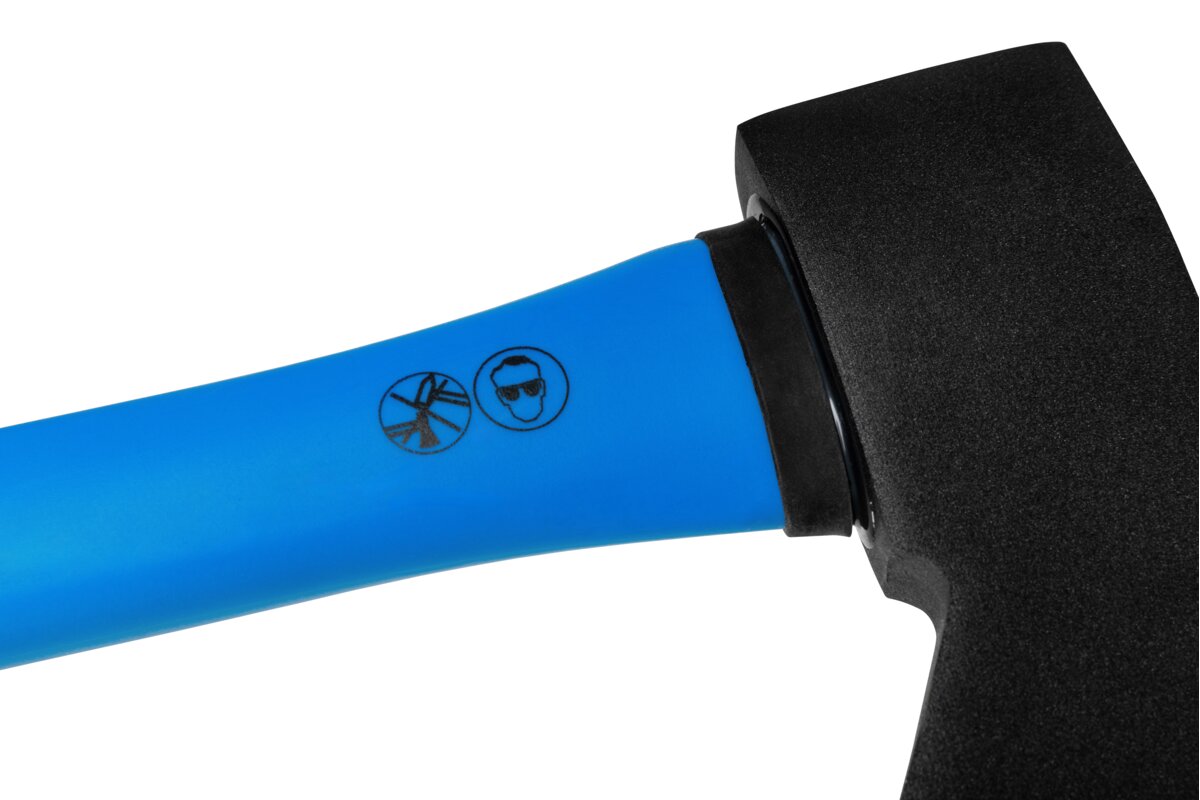 Hogert Axe 1250 g with fibreglass handle