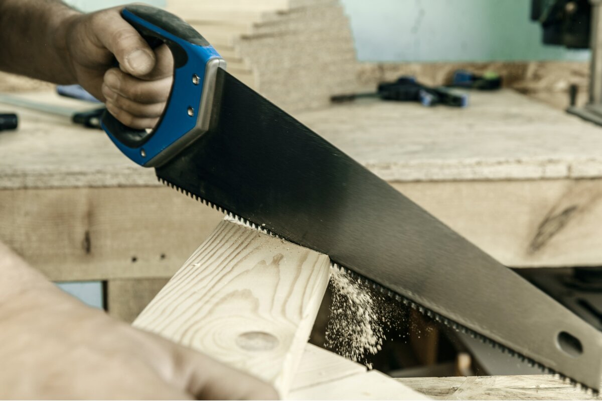 Hogert Hand saw 450 mm, 7 TPI, three-sided razor teeth