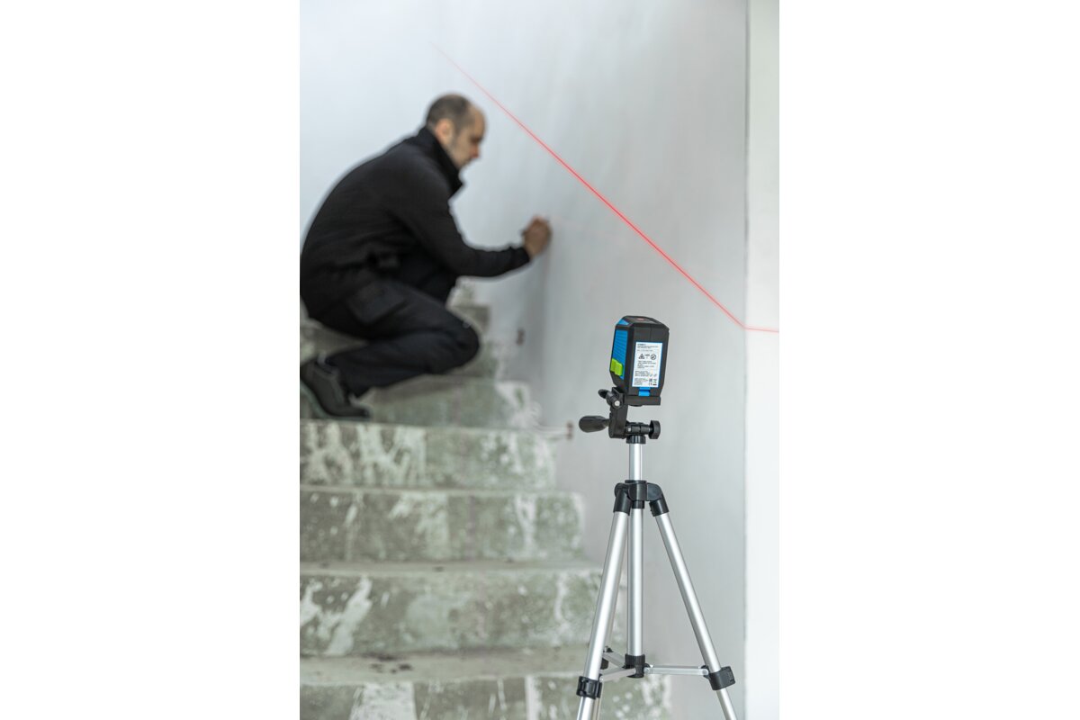 Red laser level