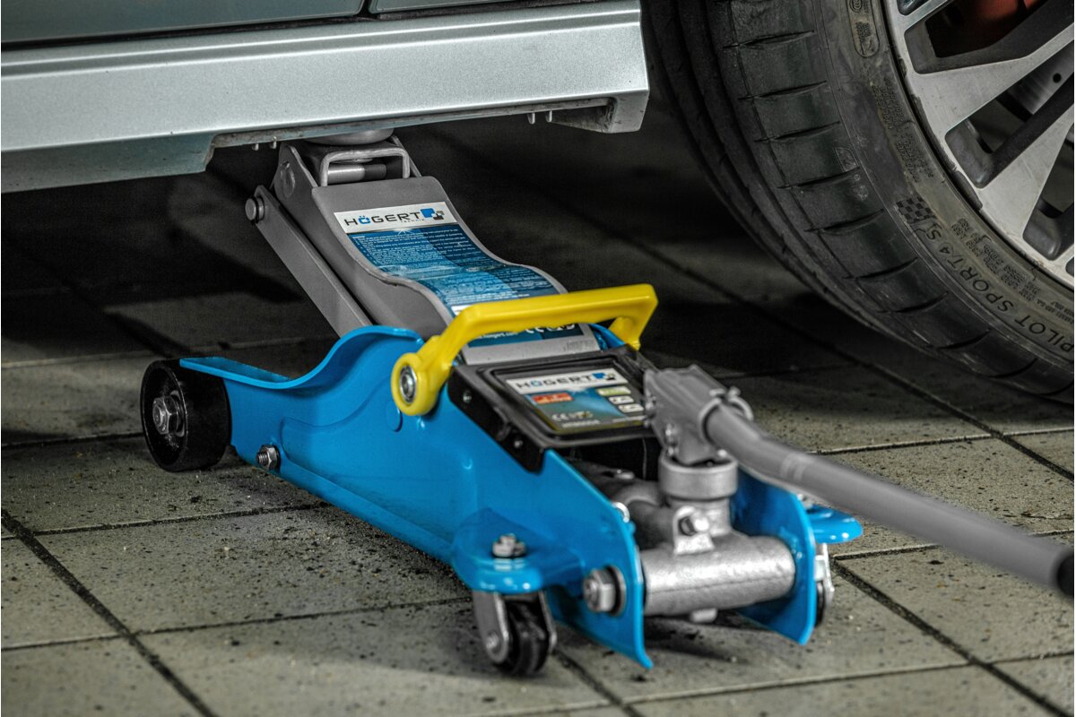 Hogert Hydraulic bottle jack, low profile 2 tonnes, 89-359 mm