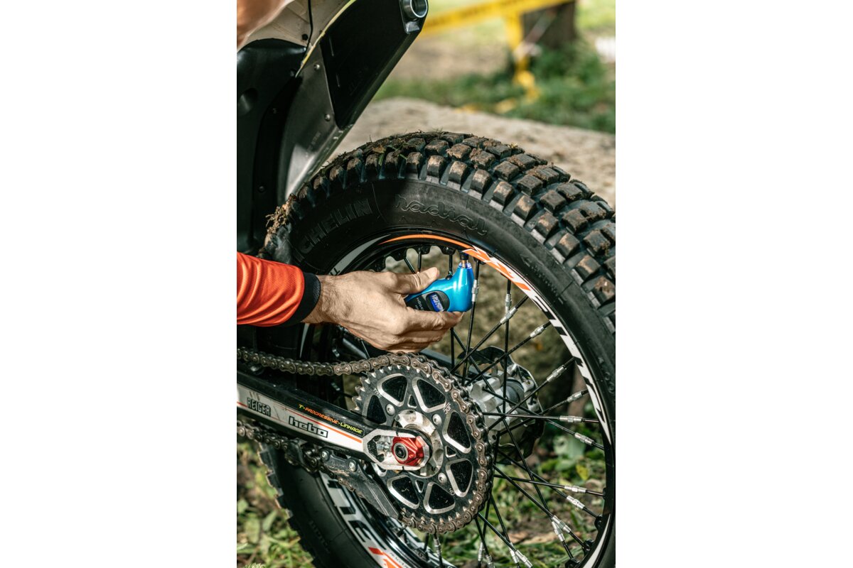 Hogert Digital tire gauge