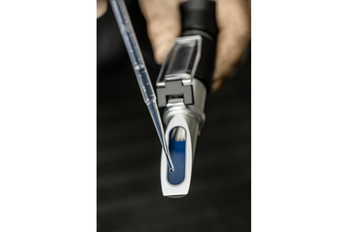 Hogert Hand held refrectometer