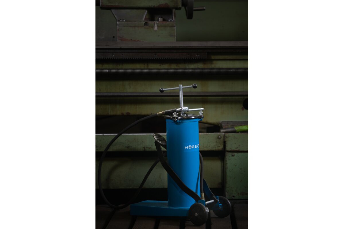 Hogert Foot grease gun 6L