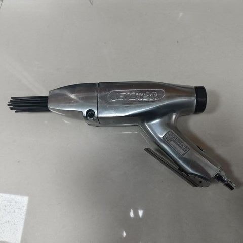 IMPA 590463 High Quality Pneumatic Jet Scalerl /Professional Pneumatic Derusting Gun Pneumatic Needle Scaler