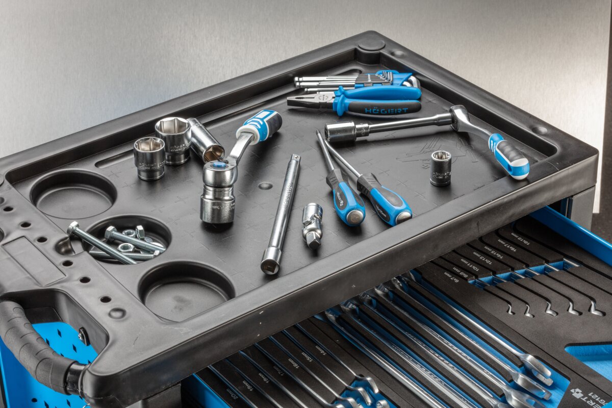 Tool cabinet 252 items