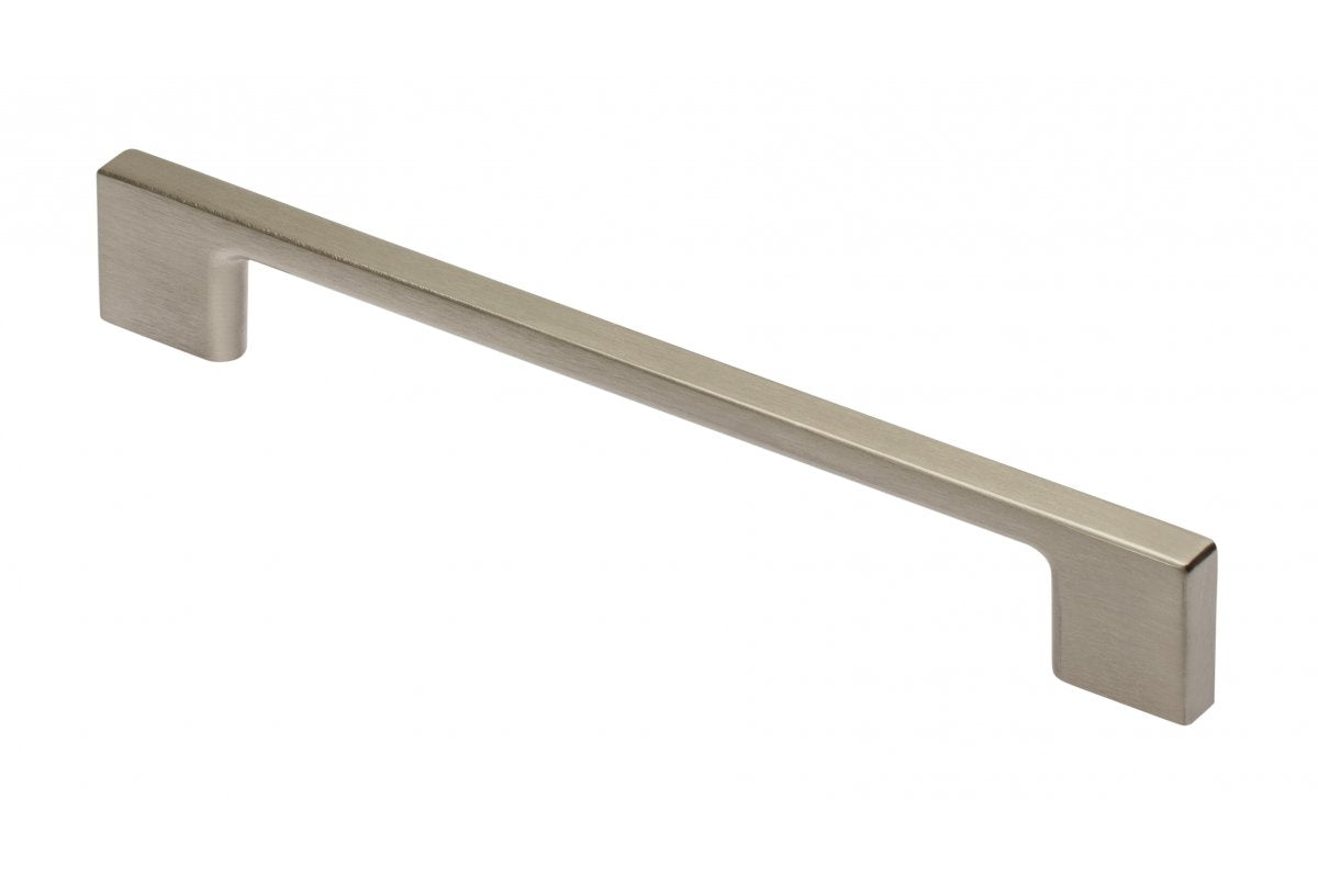Zamak handle 819 C=160mm brushed steel
