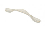 Zamak handle ROYAL5 C=96mm white/gold