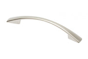 Zamak handle Z10 C=96mm satin