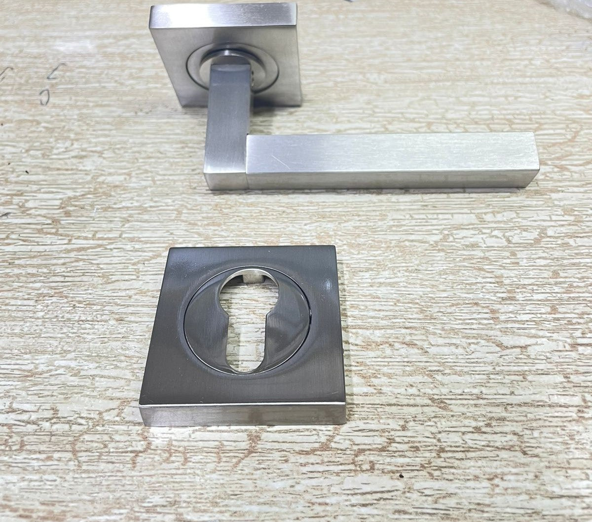 مقبض صلب من الاتحاد SS J5000SRS10SS