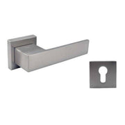 UKEN UI-142 Lever Handle W/Rosette Premium - 142