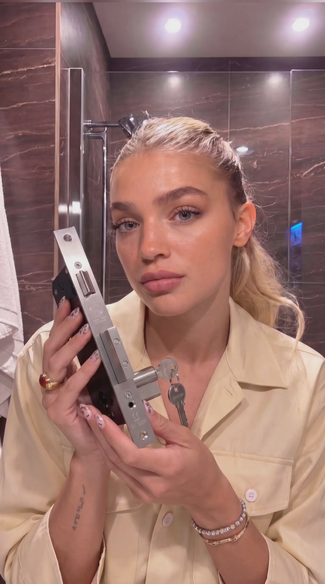 Load video: Gleam Fire Rated Mortise Lock 85/45 SS with 70mm Brass Cylinder UK